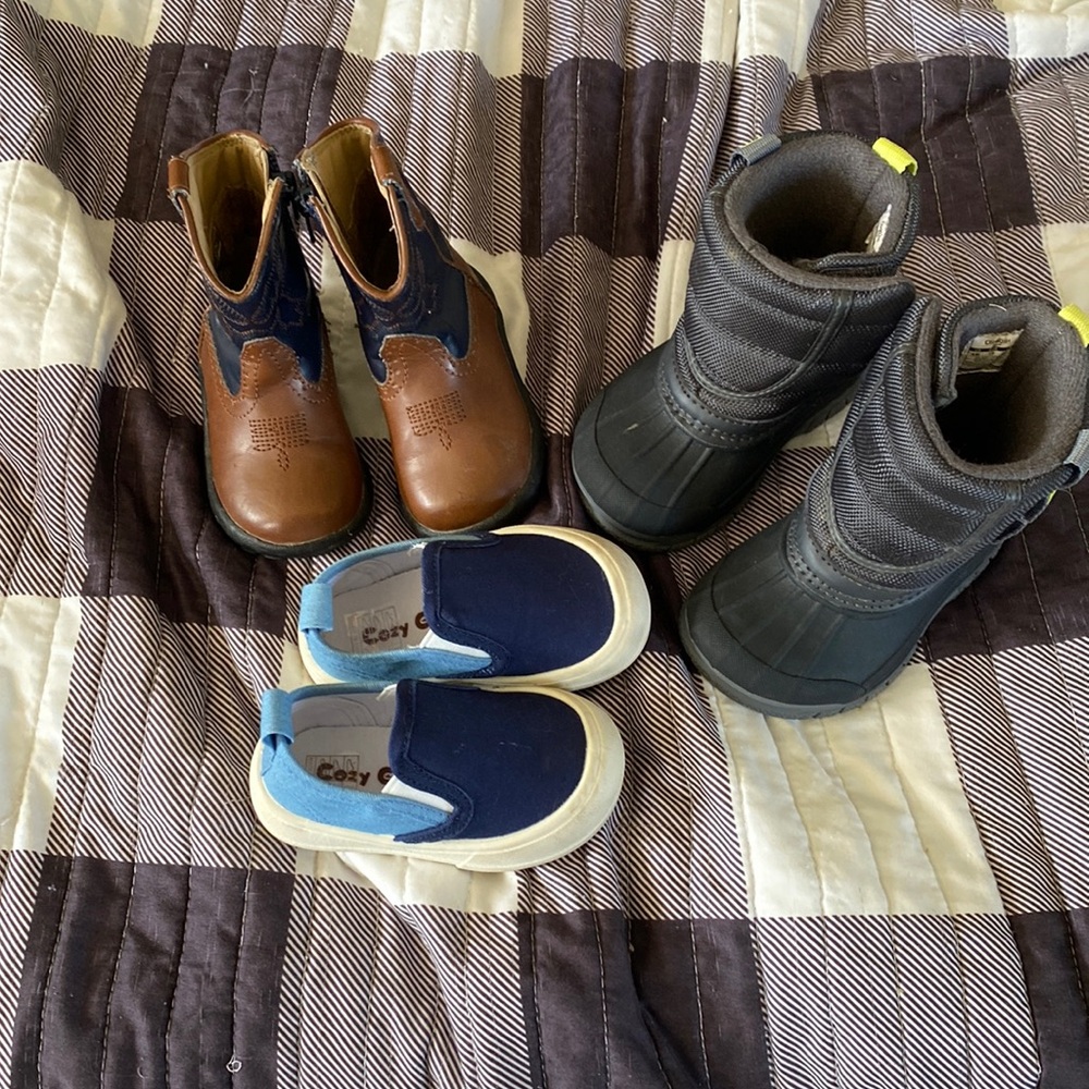 Size 4 shoe bundle